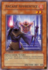 CRMS-022 · Apprendista Arcano / Arcane Apprentice R (ITA)