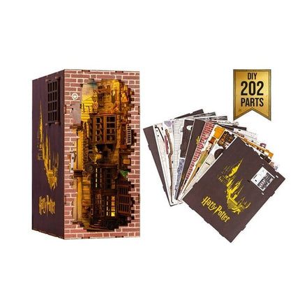 HARRY POTTER - BOOK NOOK KIT - Diagon Alley - 202pc + LED Light