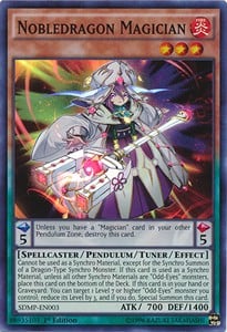 SDMP-003 · Maga Nobildrago / Nobledragon Magician SR (ITA)