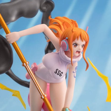 One Piece - Nami Lightning Blast Figure 17 cm